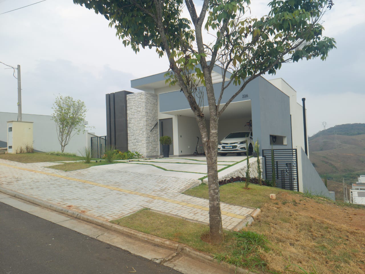 CASA ALTO PADRÃO NO ALPHAVILLE/ VR