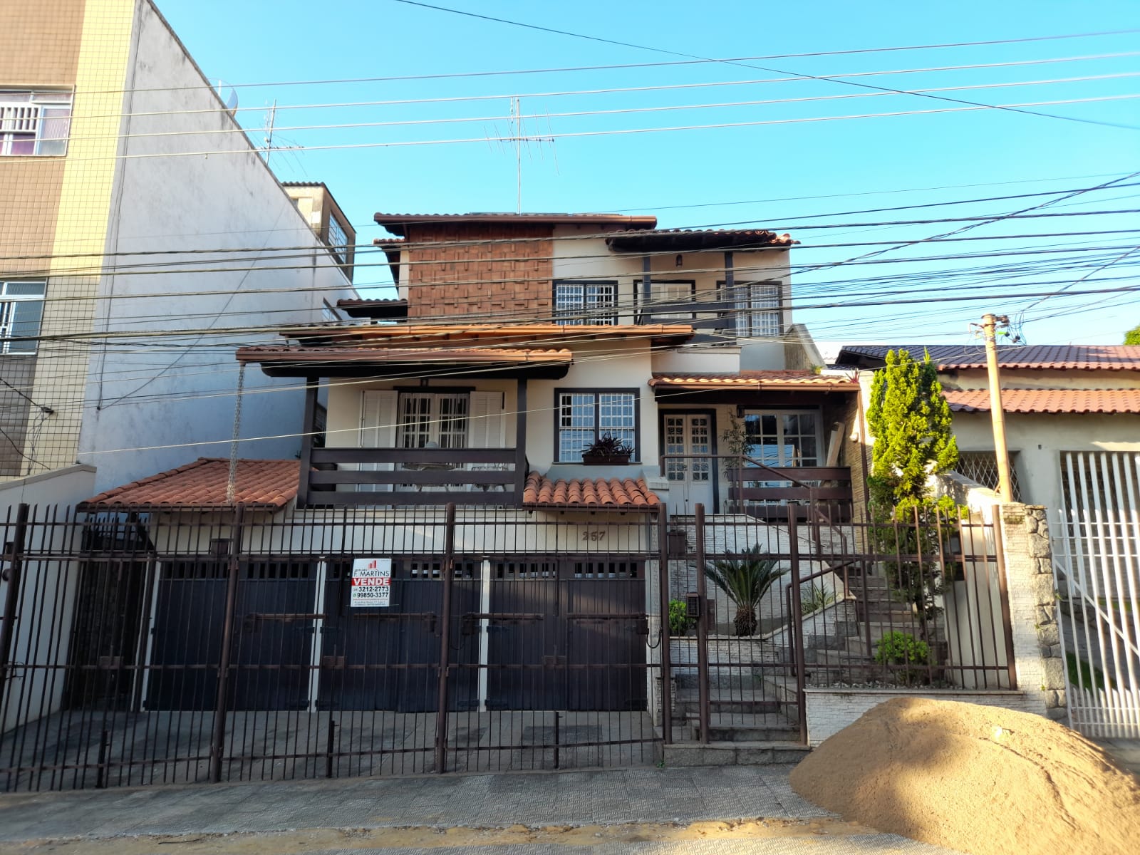 LINDA CASA NO JARDIM AMÁLIA