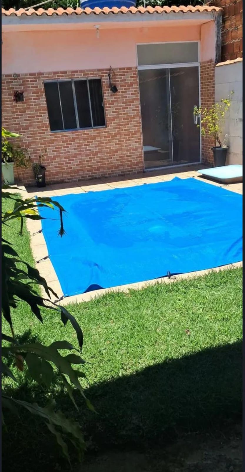 CASA COM PISCINA