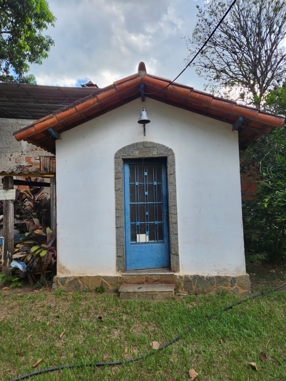 CHÁCARA EM BARRA MANSA
