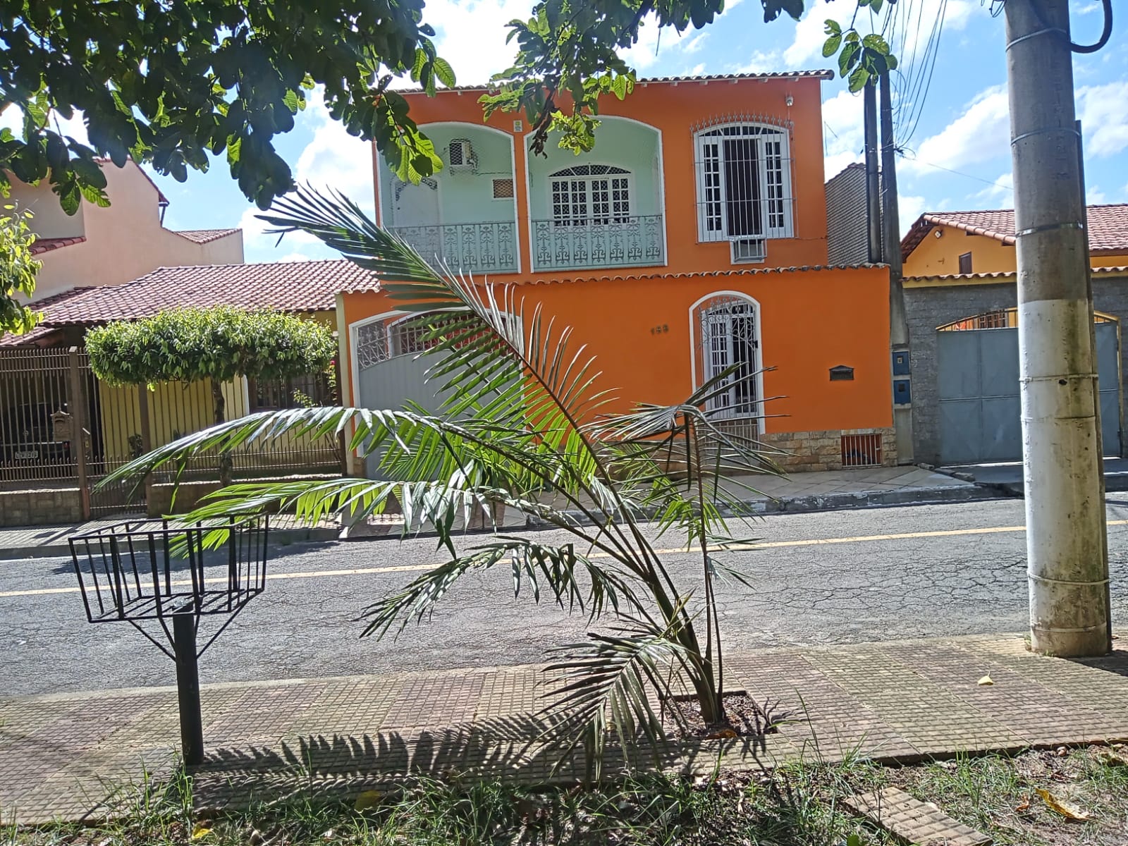 CASA NO VILA RICA