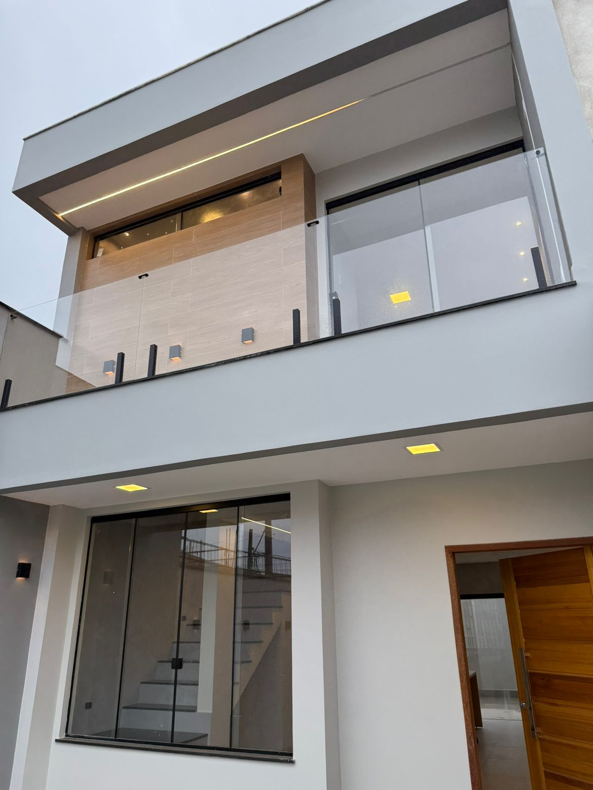 BELÍSSIMA CASA EM PINHEIRAL